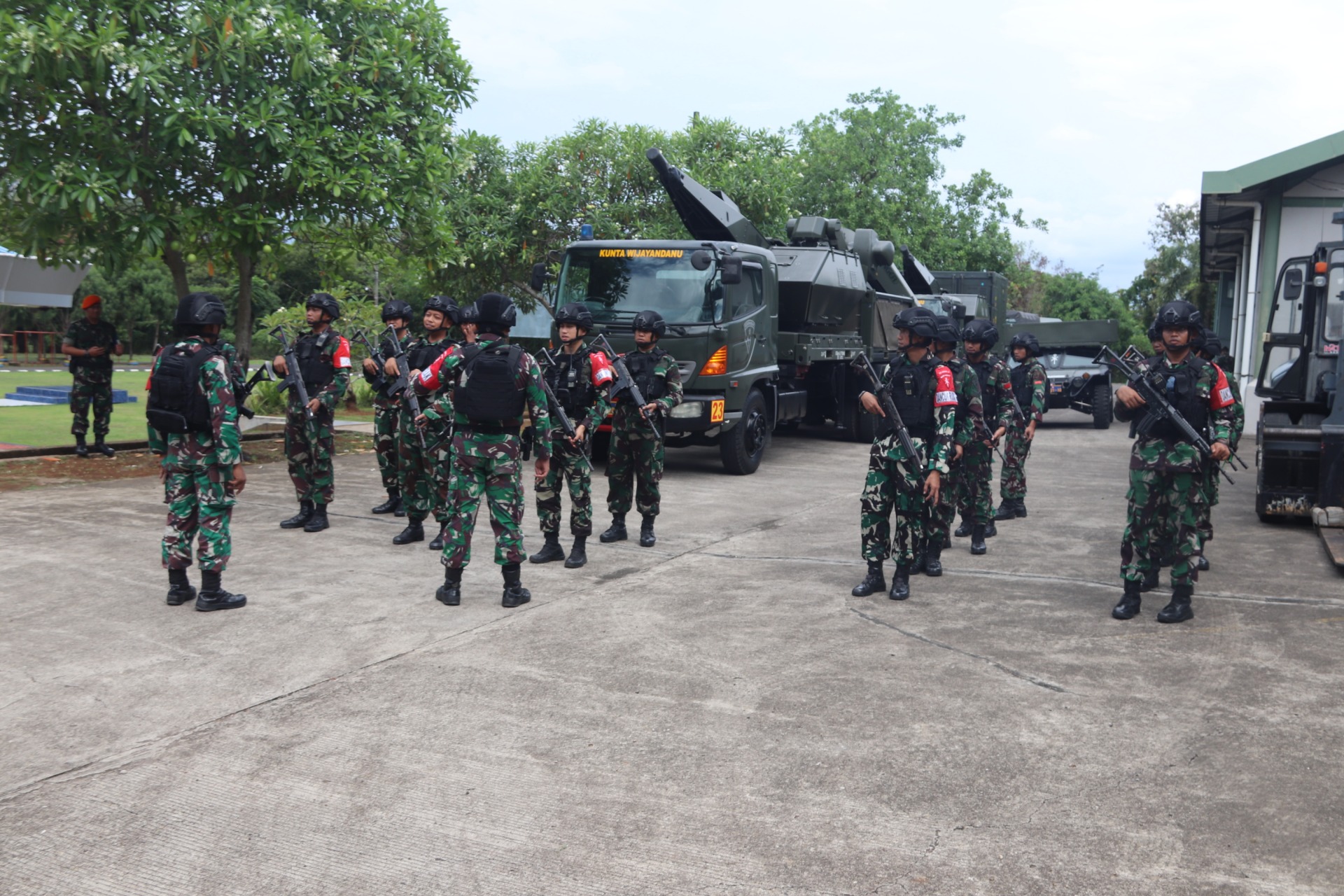 Foto pendukung Latihan rutin yang di lakukan divisi hanud pasgat guna mengasah kemampuan